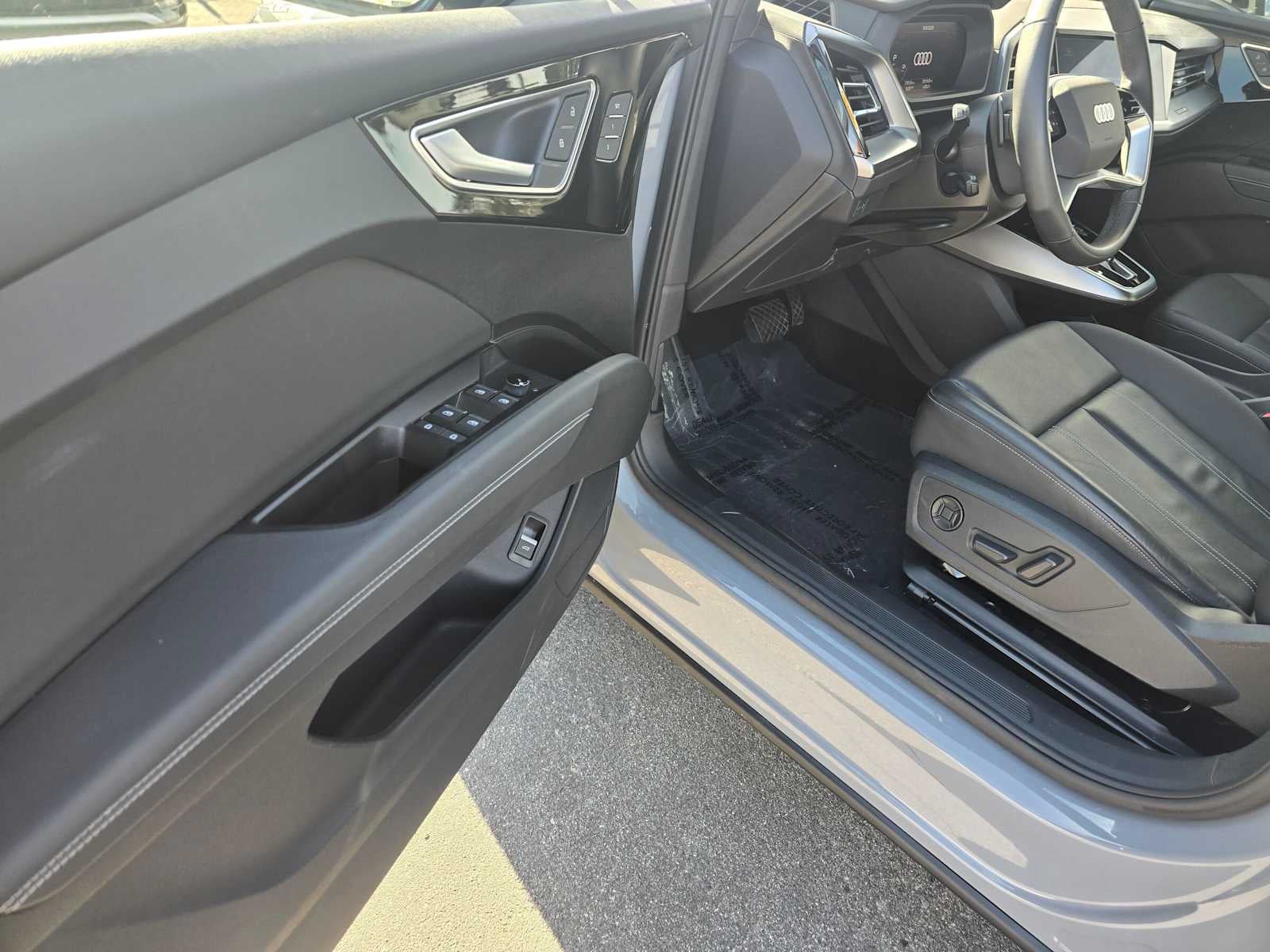 2023 Audi Q4 e-tron Premium Plus