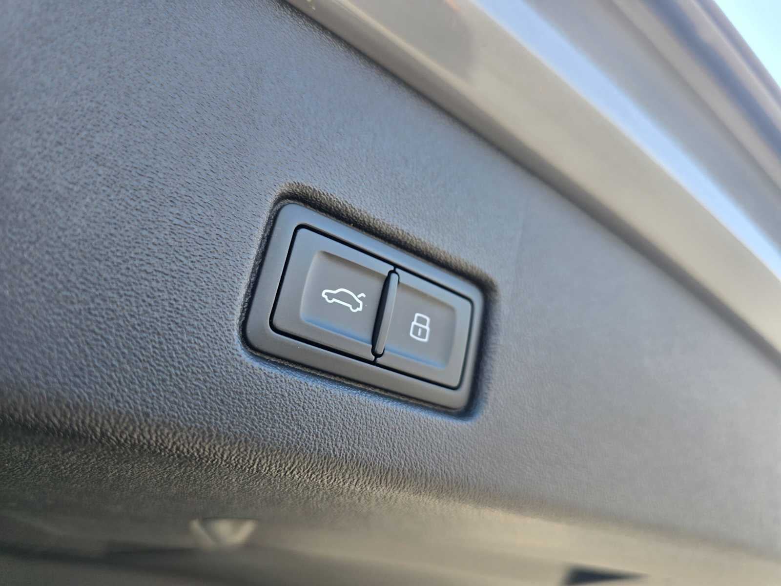 2023 Audi Q4 e-tron Premium Plus