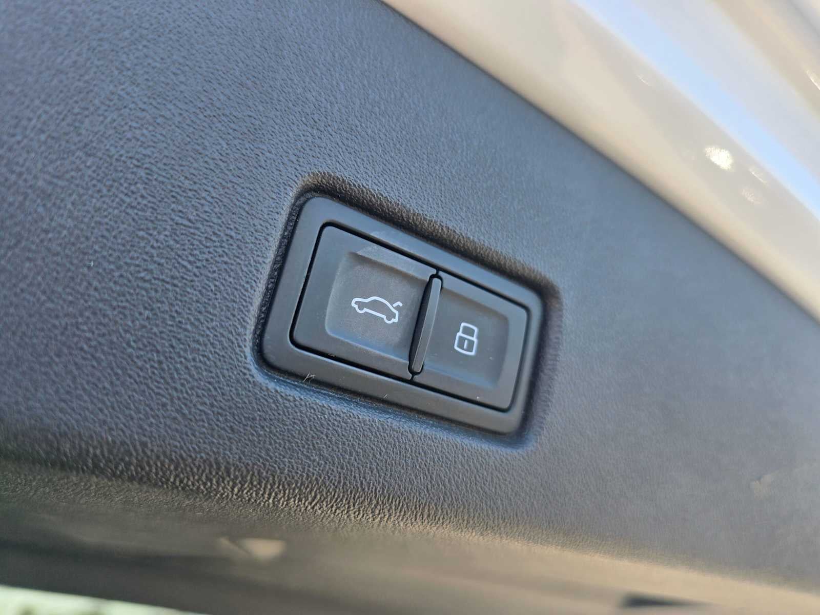 2023 Audi Q4 e-tron Premium Plus