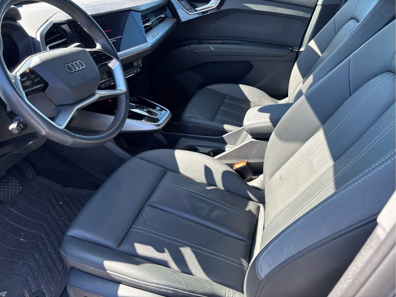 2024 Audi Q4 e-tron Premium Plus