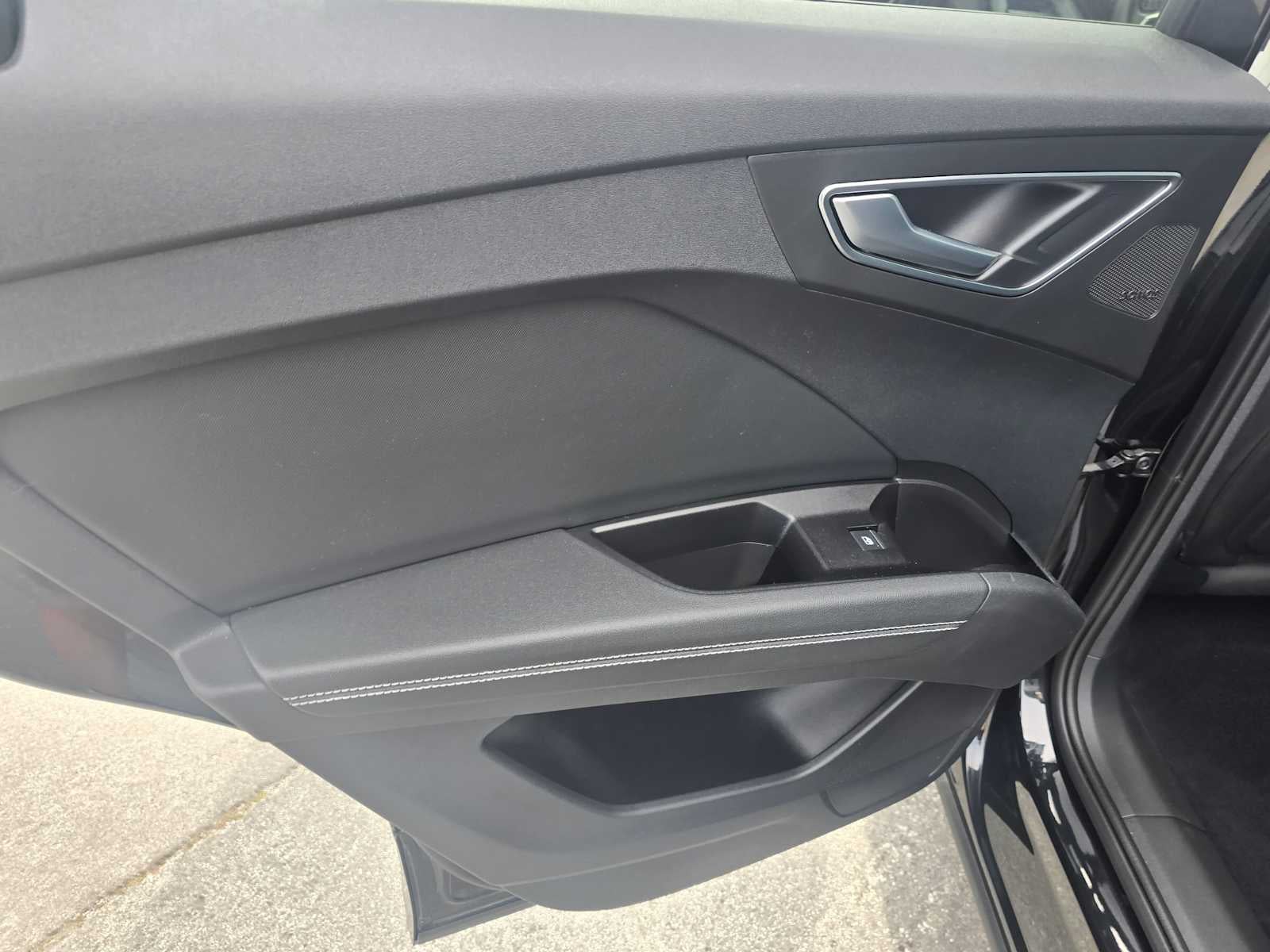 2024 Audi Q4 e-tron Premium Plus