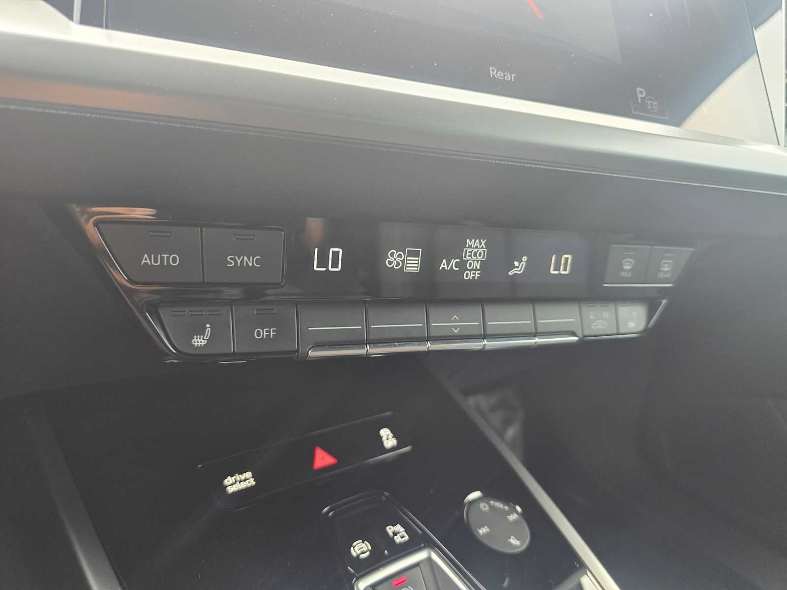 2024 Audi Q4 e-tron Premium Plus