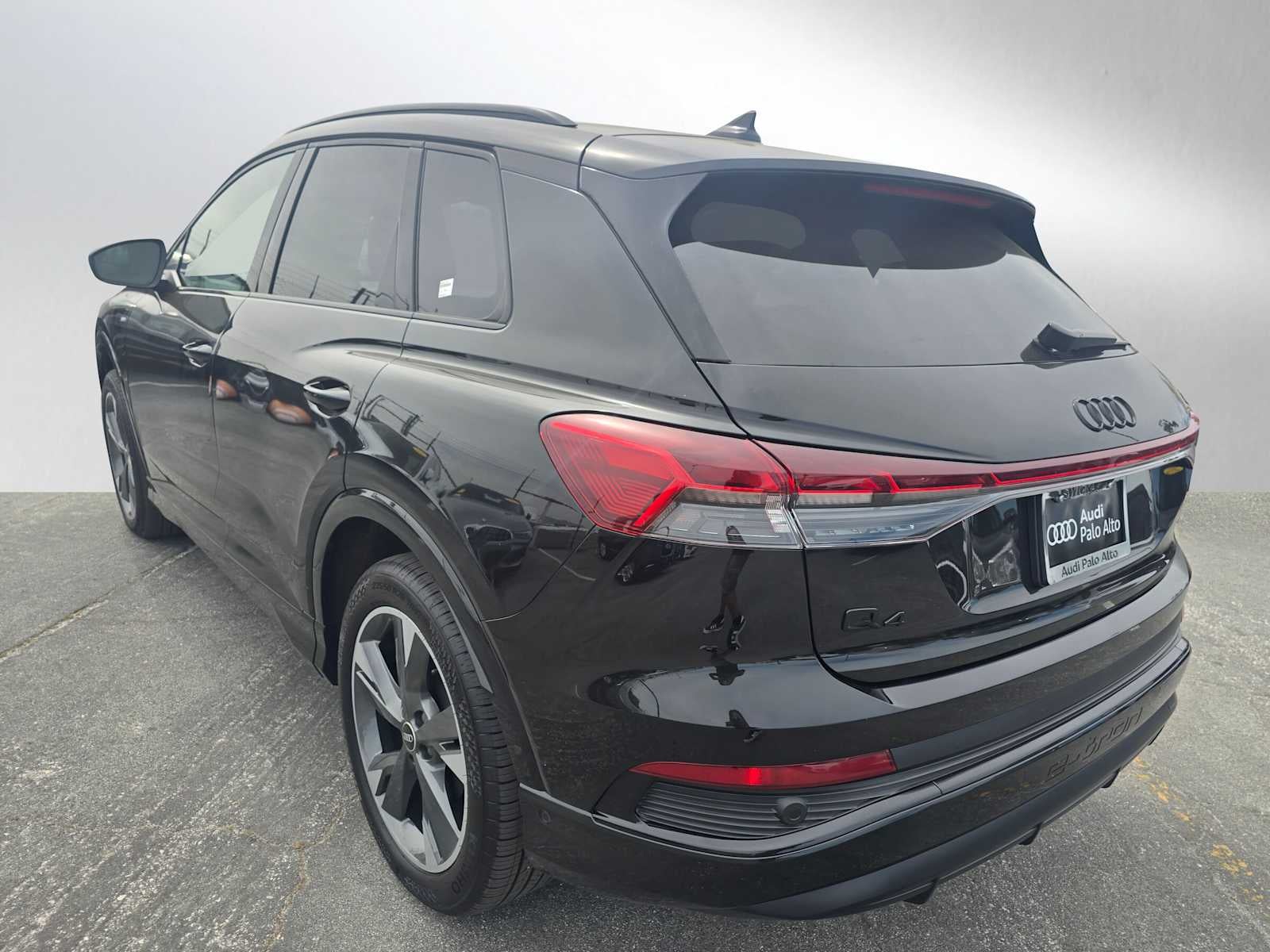 2024 Audi Q4 e-tron Premium Plus