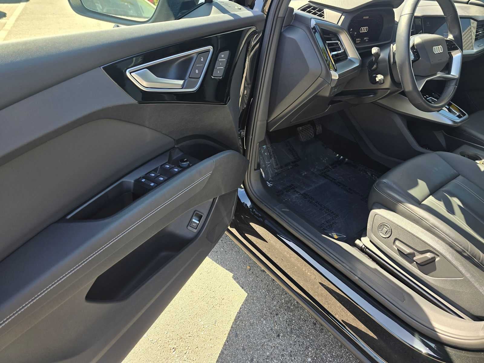 2023 Audi Q4 e-tron Premium Plus