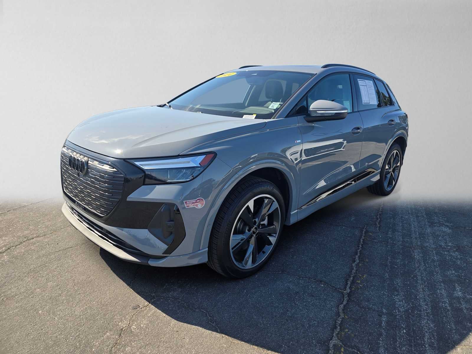 2024 Audi Q4 e-tron Premium Plus