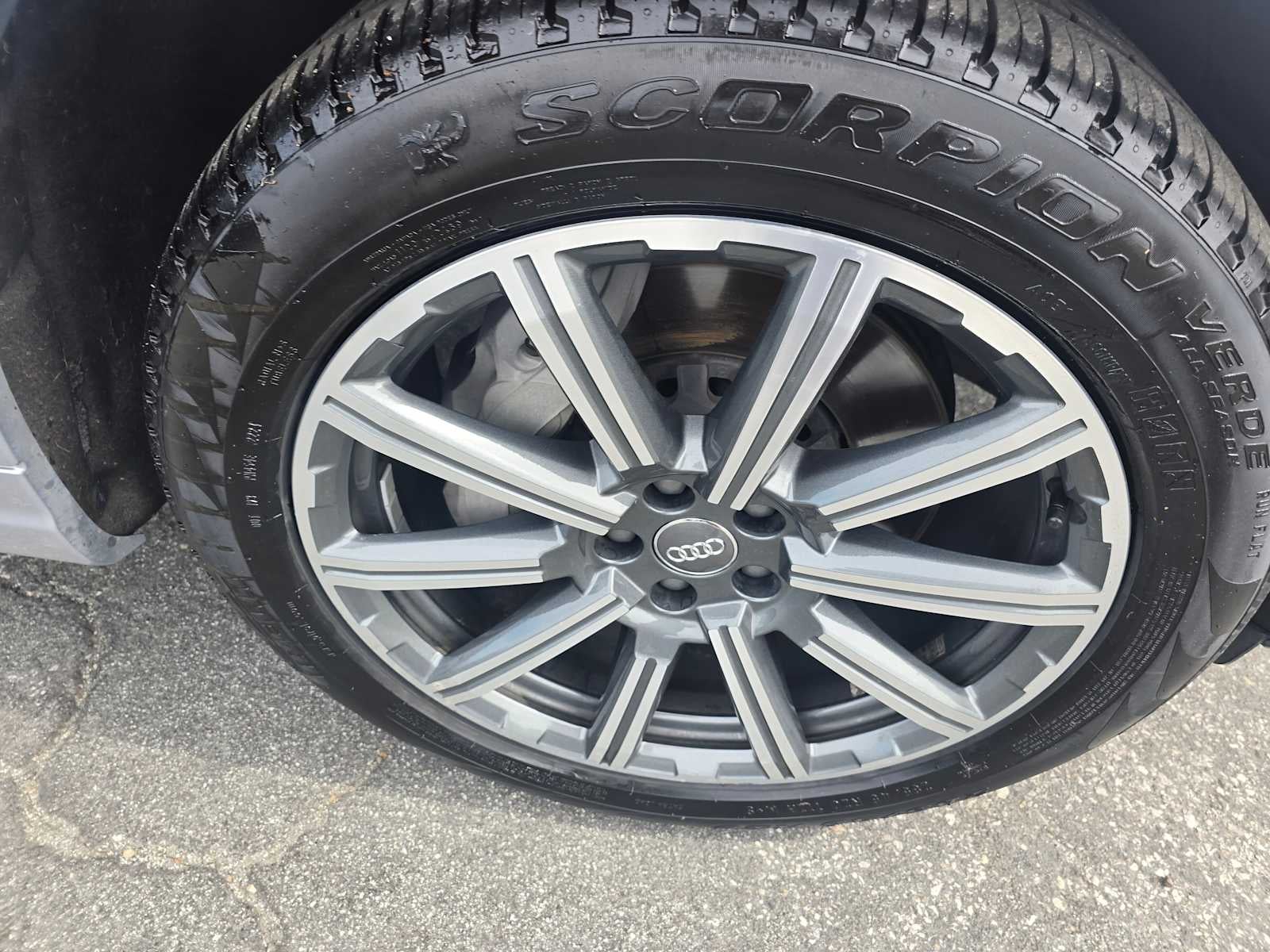 2019 Audi Q7 Premium Plus