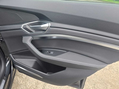 2023 Audi e-tron Premium Plus