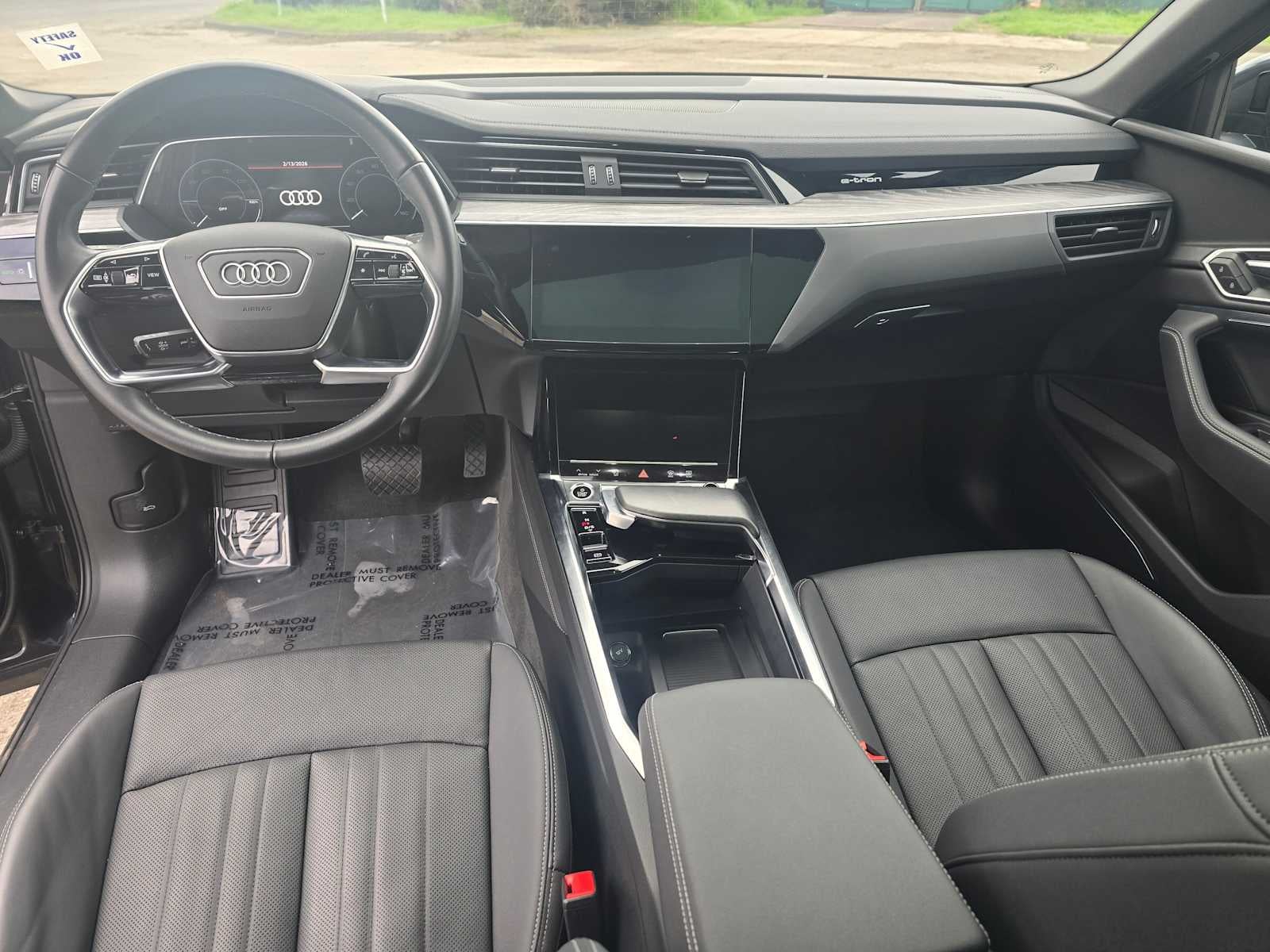 2023 Audi e-tron Premium Plus