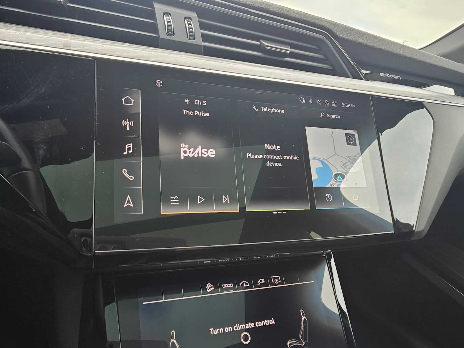 2023 Audi e-tron Premium Plus