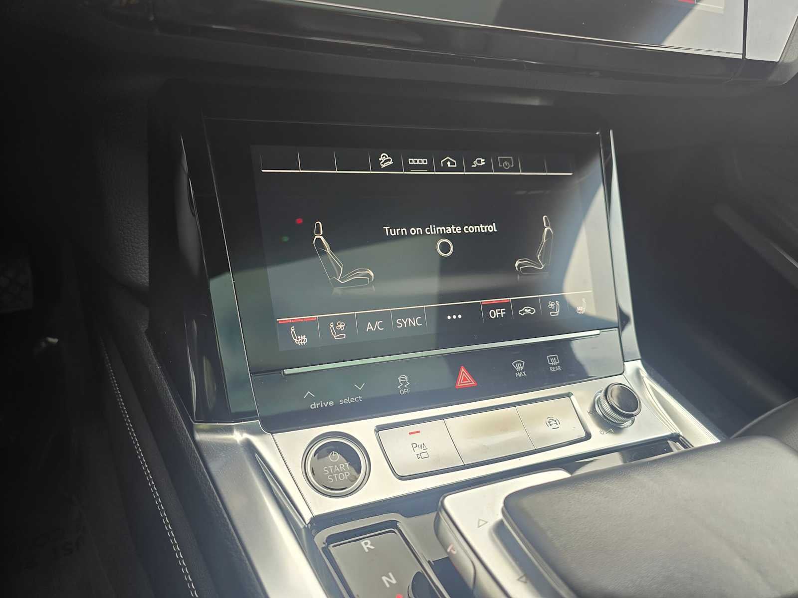 2023 Audi e-tron Premium Plus