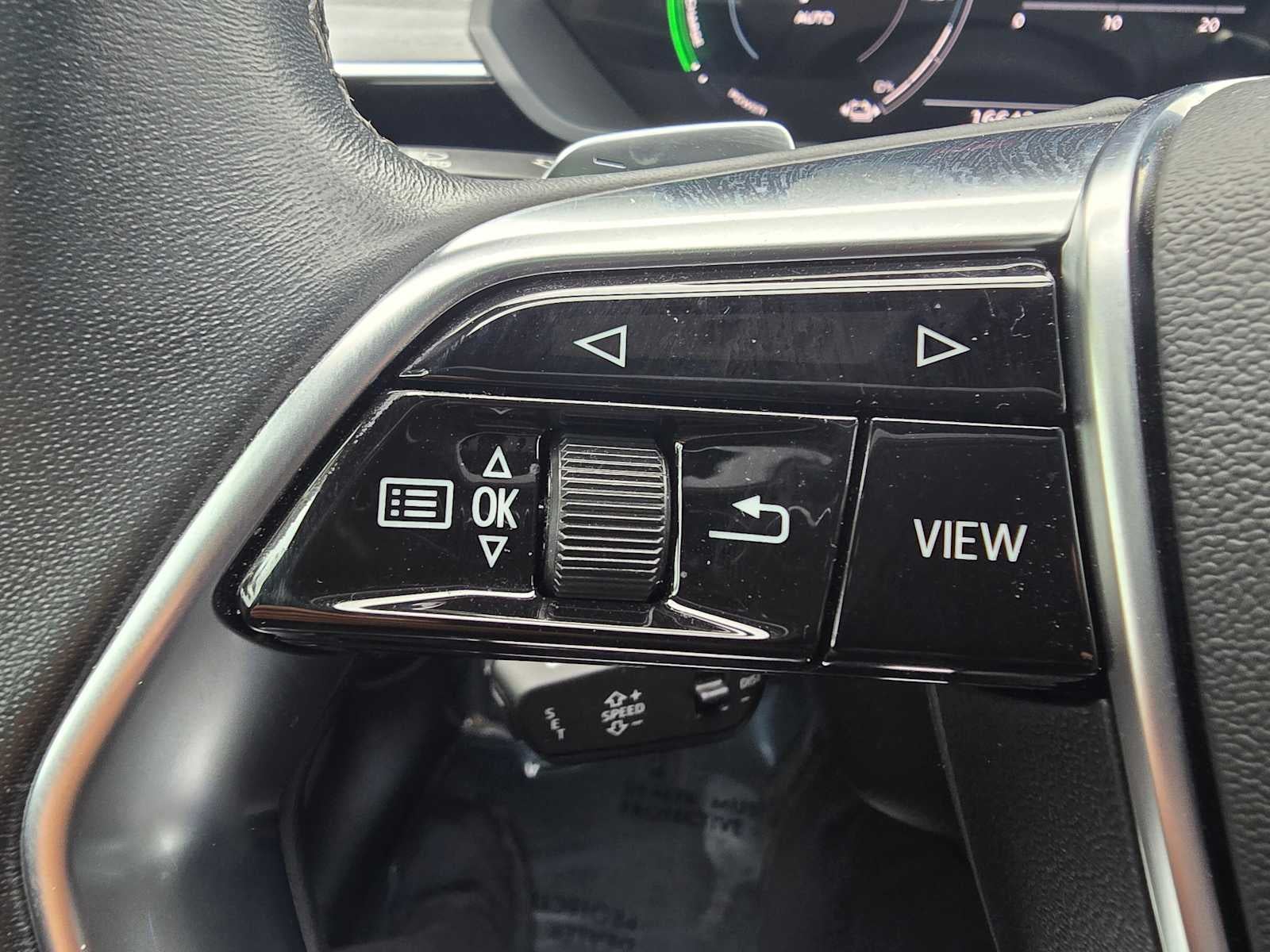 2023 Audi e-tron Premium Plus