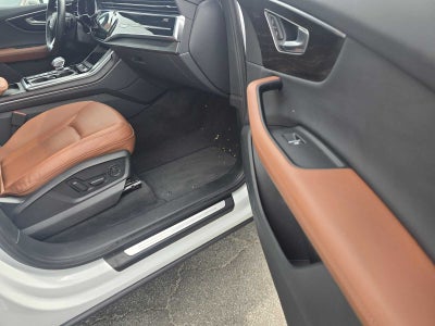 2023 Audi Q7 Premium Plus