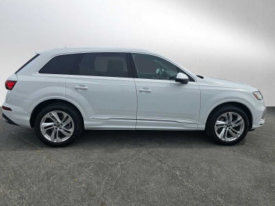 2023 Audi Q7 Premium Plus