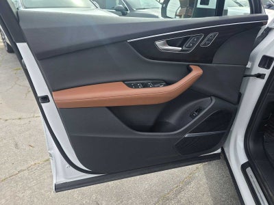 2023 Audi Q7 Premium Plus