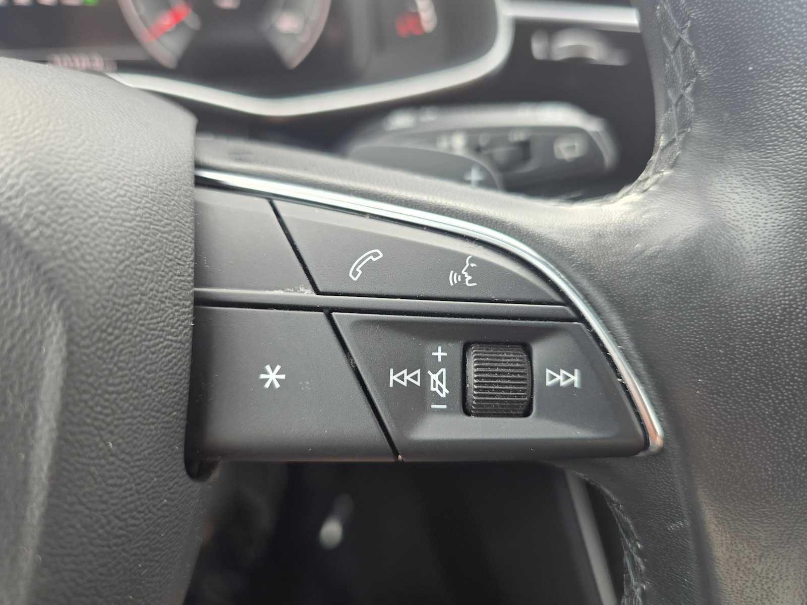 2023 Audi Q7 Premium Plus