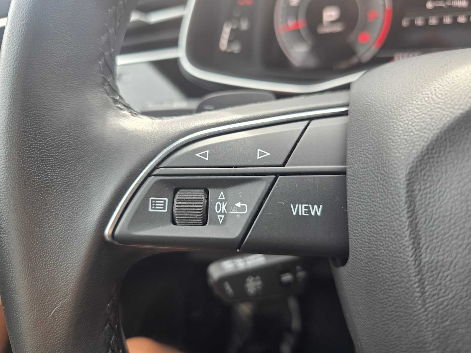 2023 Audi Q7 Premium Plus