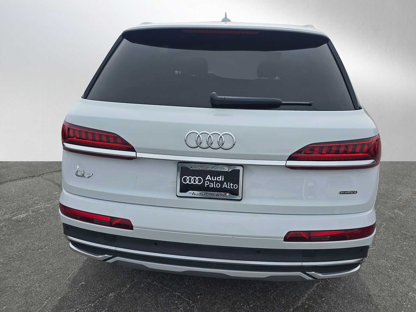 2023 Audi Q7 Premium Plus