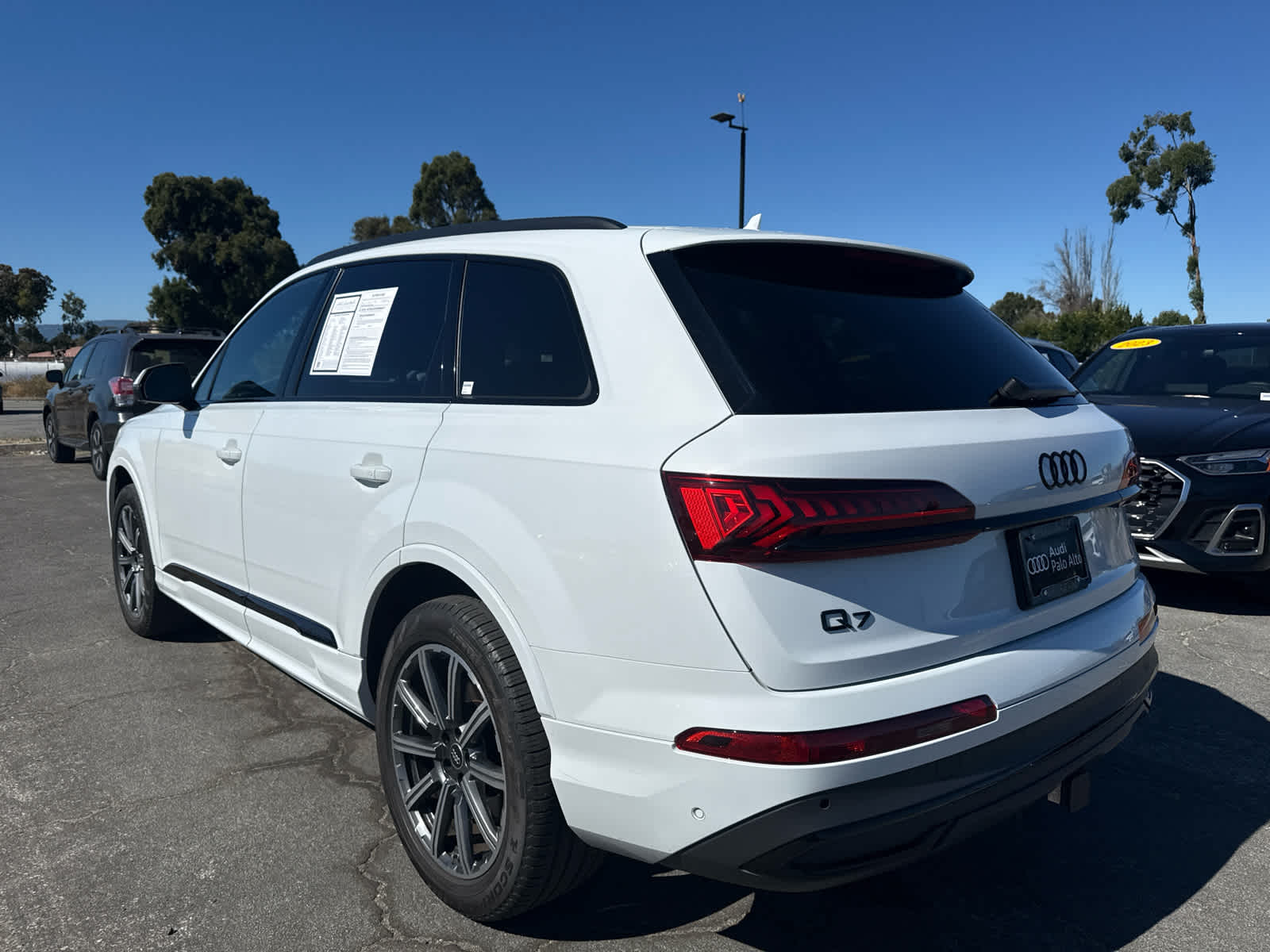 2023 Audi Q7 Premium Plus