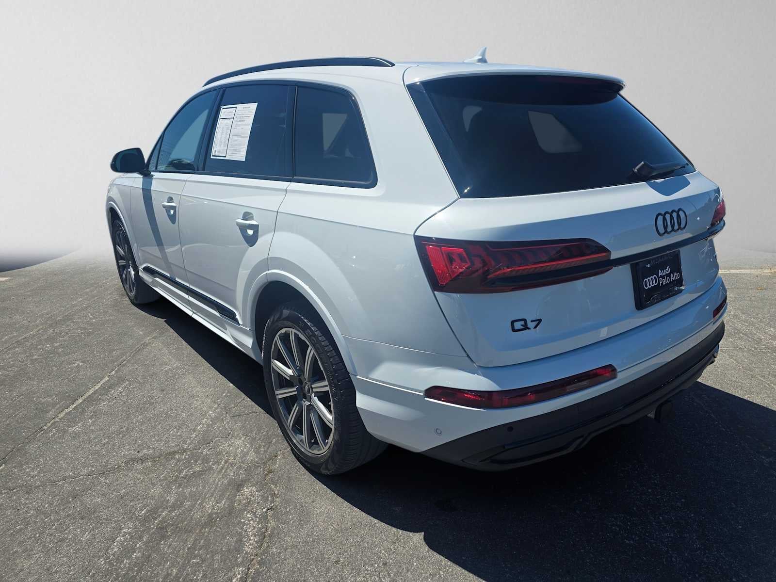 2023 Audi Q7 Premium Plus