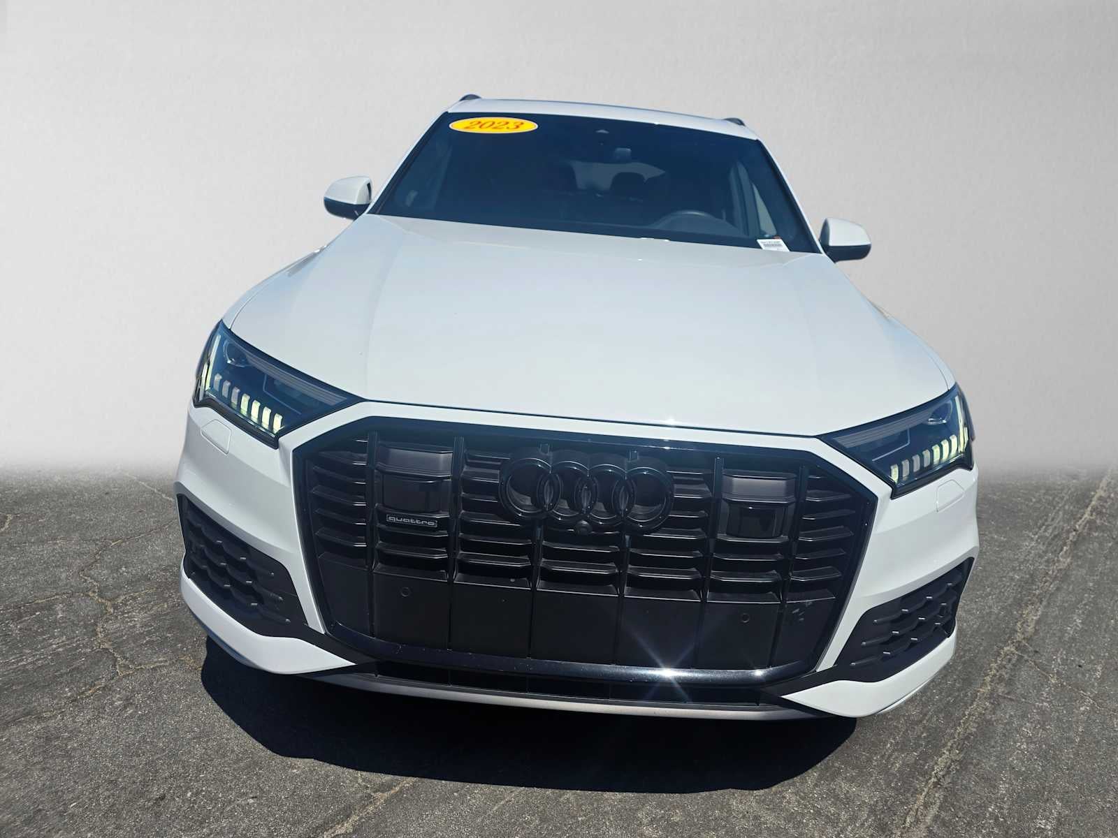 2023 Audi Q7 Premium Plus