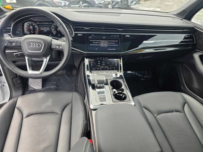 2025 Audi Q7 Premium Plus