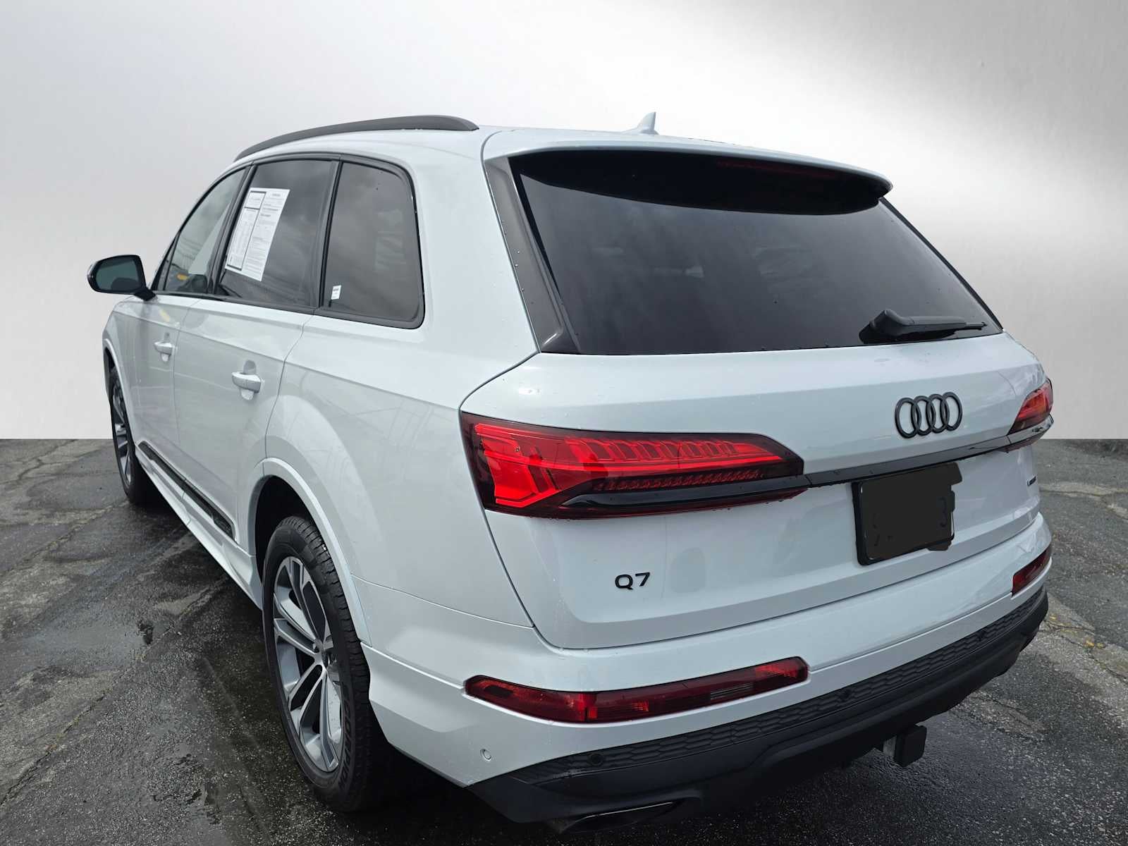2025 Audi Q7 Premium Plus