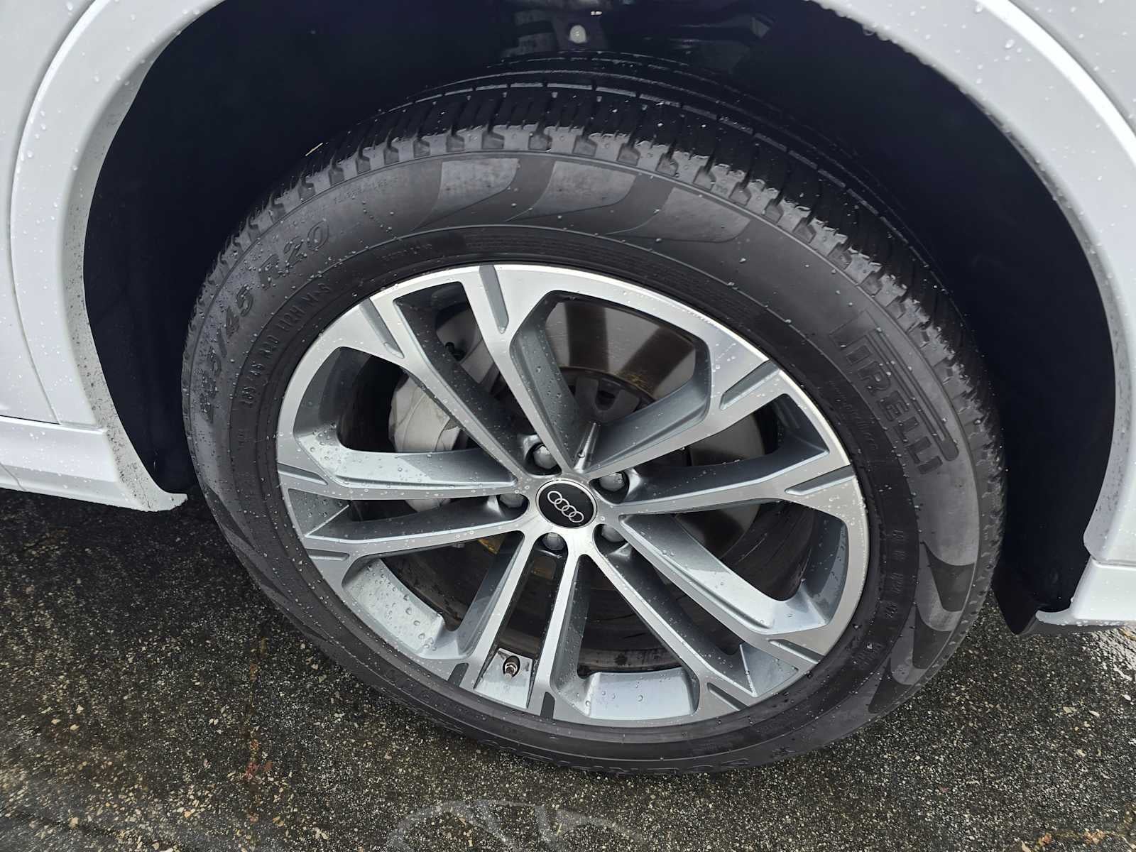 2025 Audi Q7 Premium Plus
