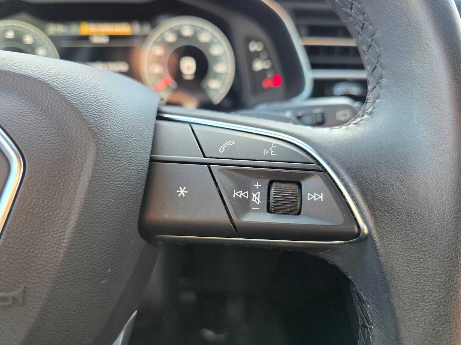 2023 Audi Q7 Premium Plus
