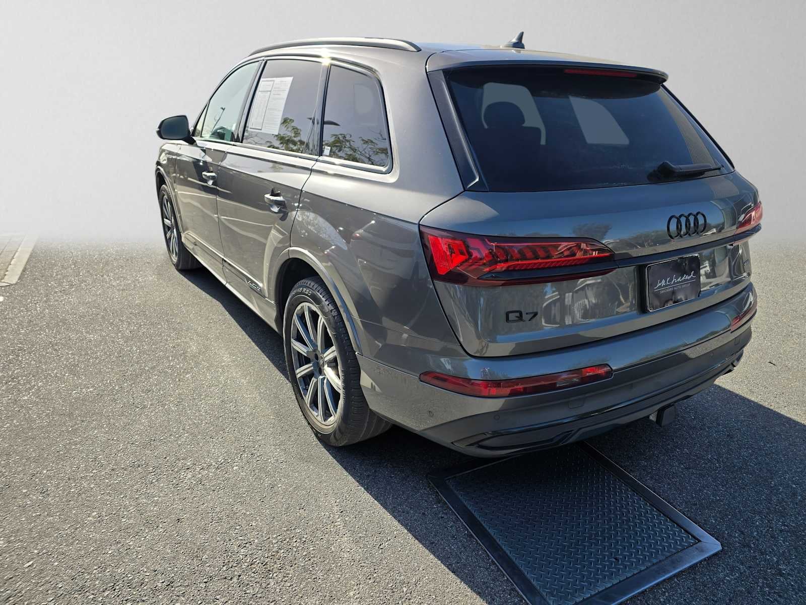 2023 Audi Q7 Premium Plus