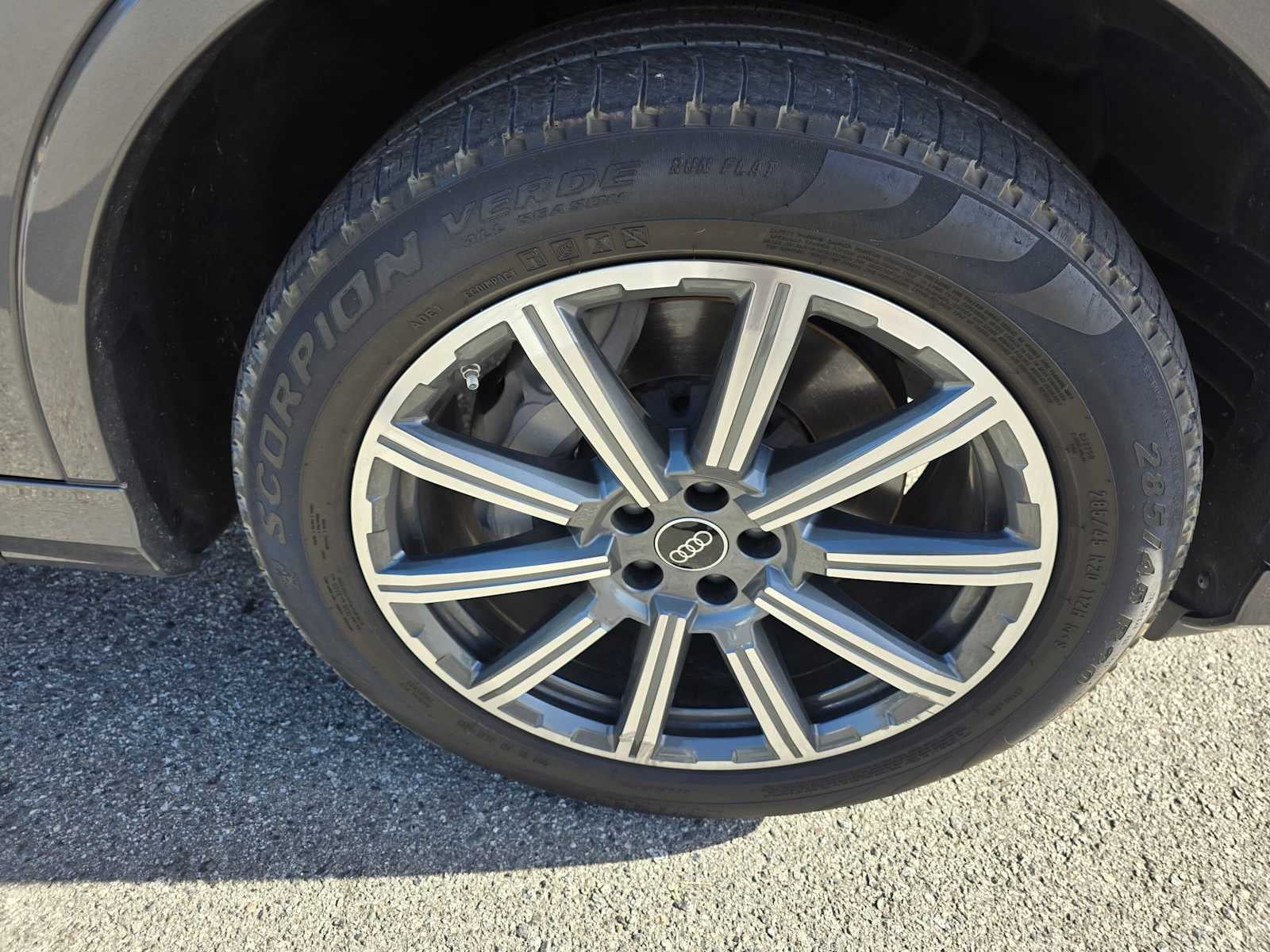 2023 Audi Q7 Premium Plus