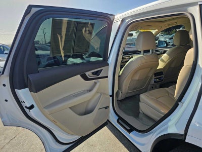 2019 Audi Q7 Premium Plus