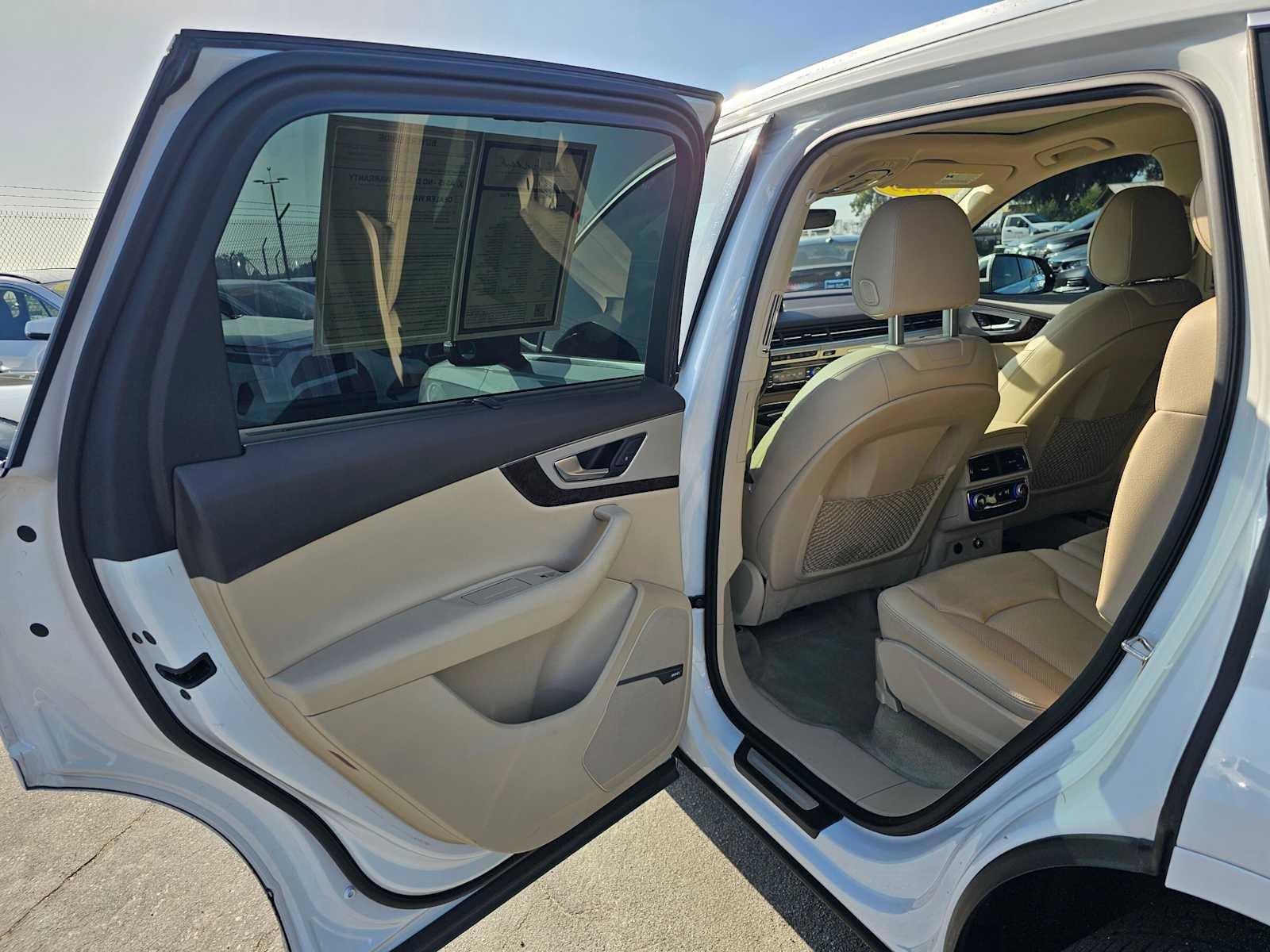 2019 Audi Q7 Premium Plus