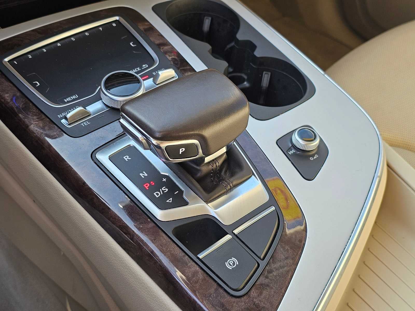 2019 Audi Q7 Premium Plus