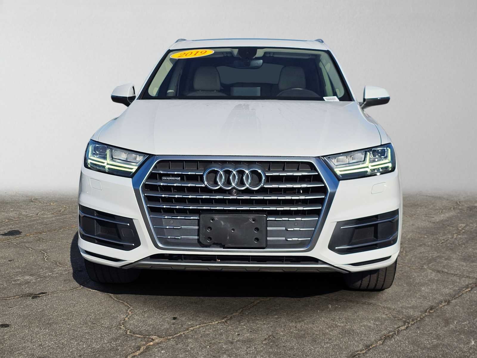 2019 Audi Q7 Premium Plus