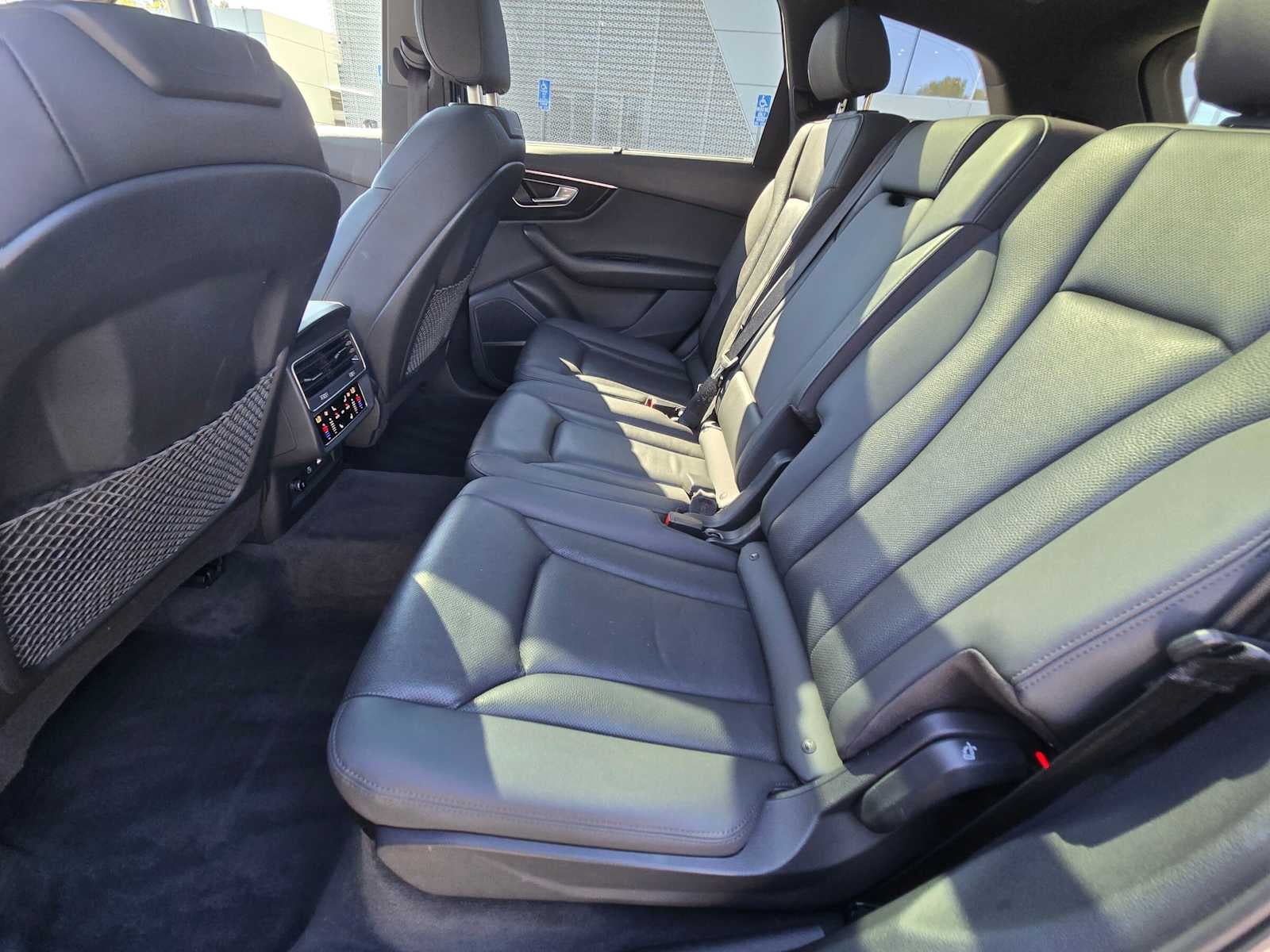 2022 Audi Q7 Premium Plus