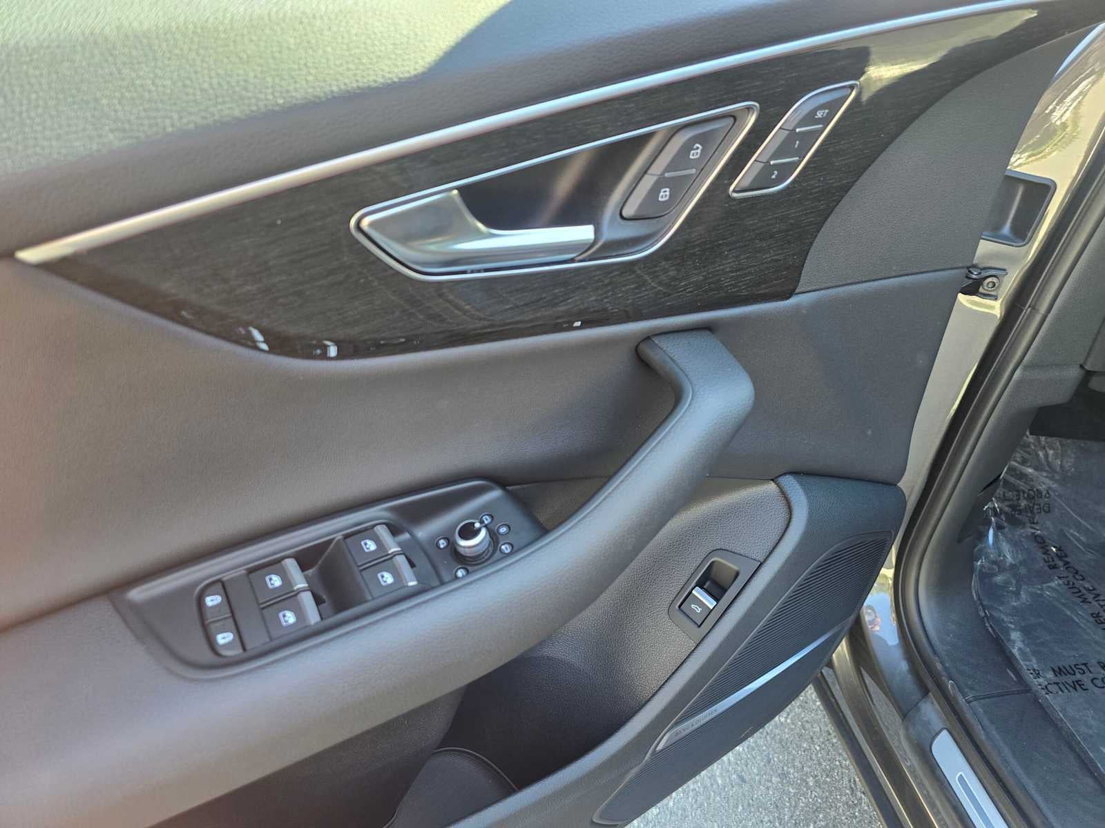 2022 Audi Q7 Premium Plus