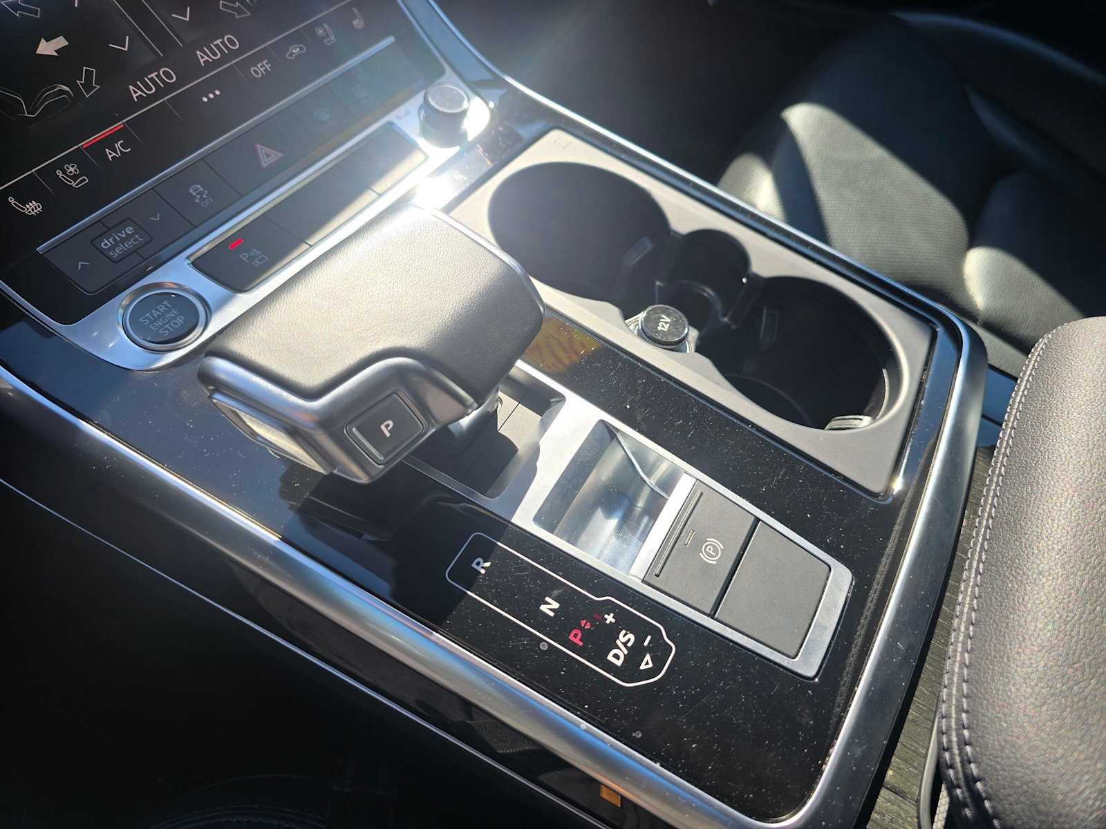 2022 Audi Q7 Premium Plus