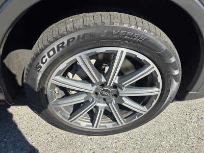 2022 Audi Q7 Premium Plus