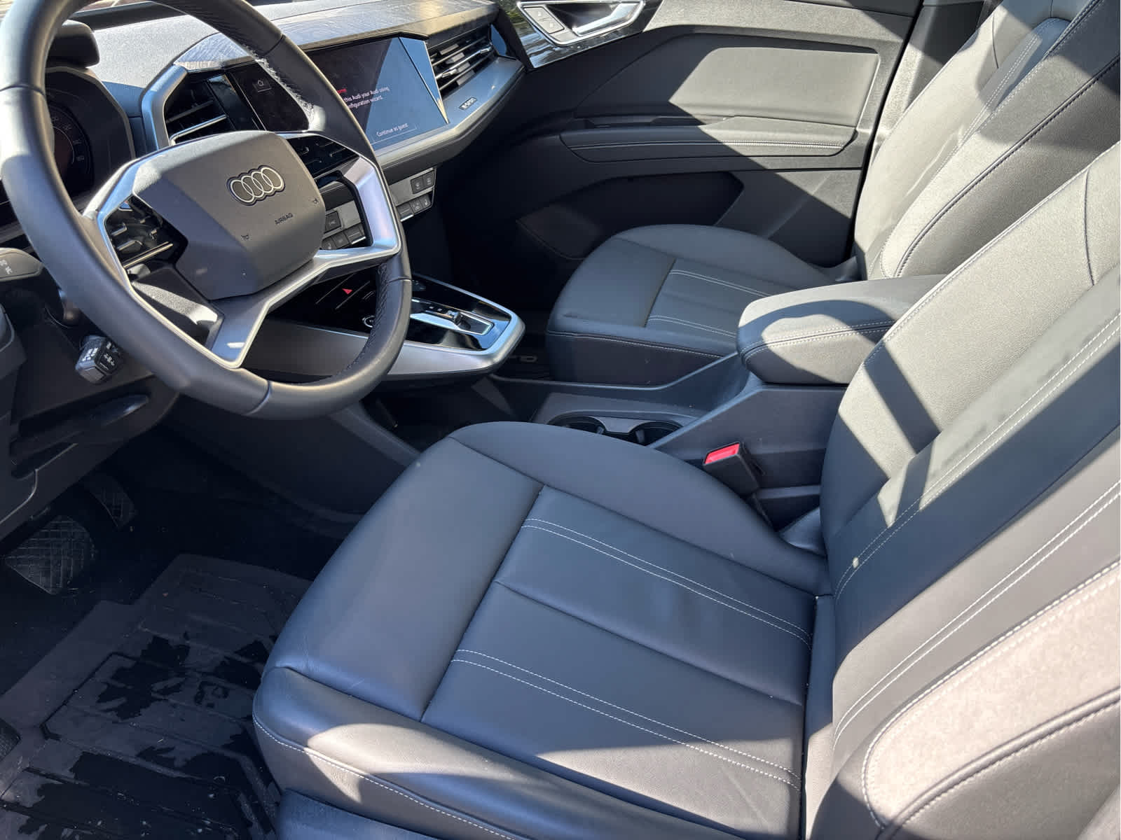 2024 Audi Q4 e-tron Premium Plus