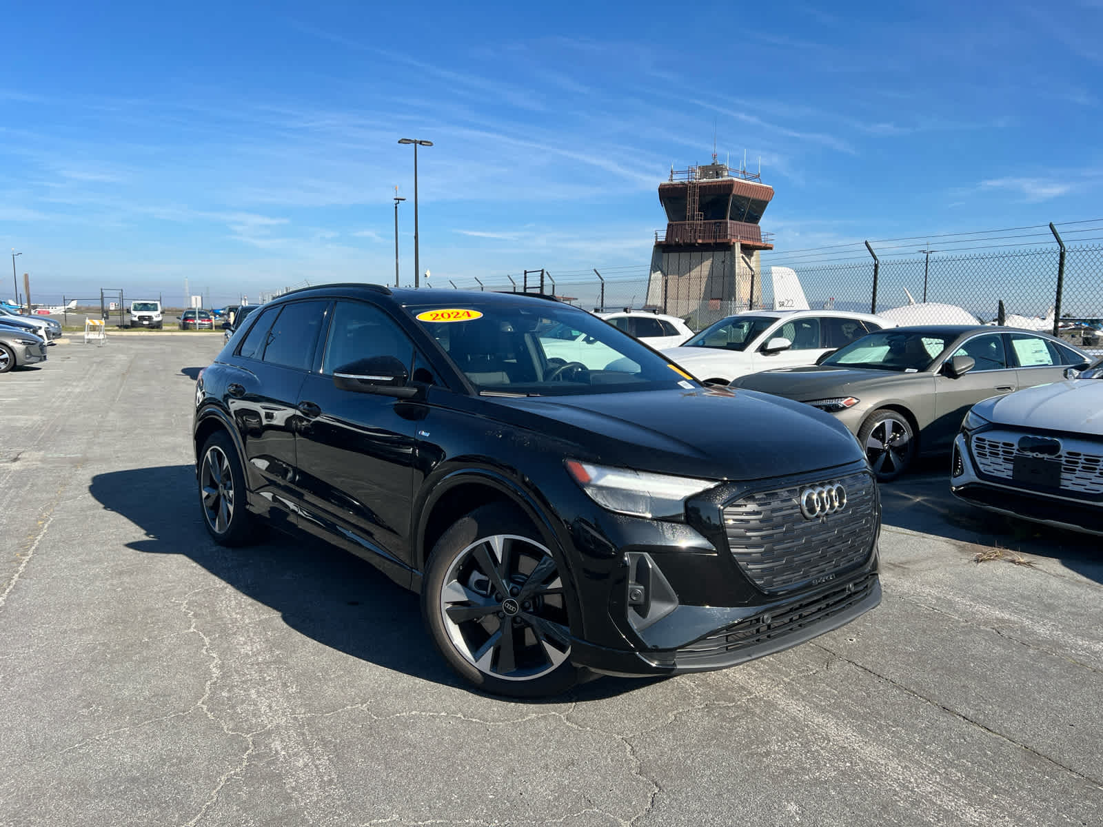 2024 Audi Q4 e-tron Premium Plus