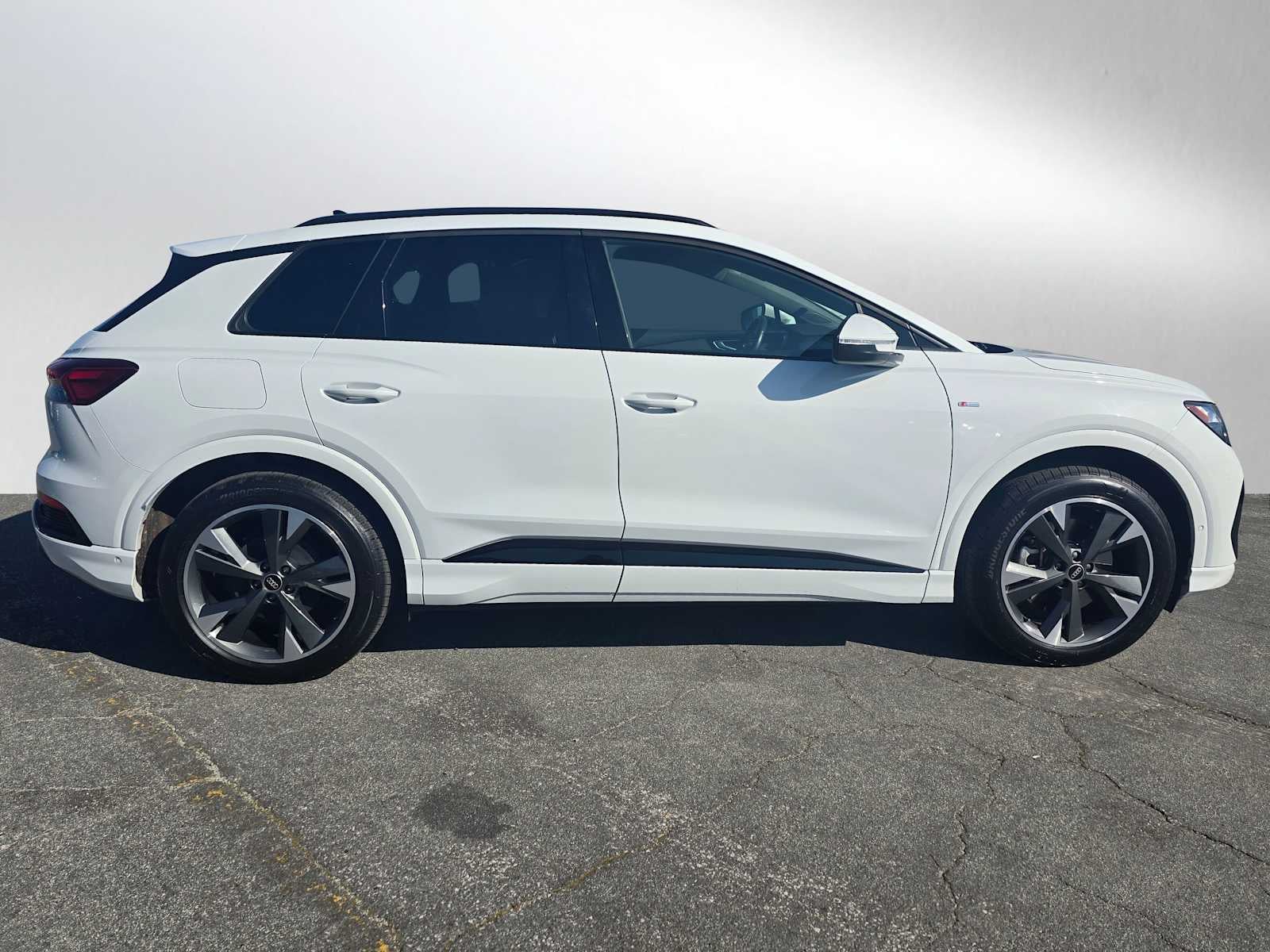 2024 Audi Q4 e-tron Premium Plus