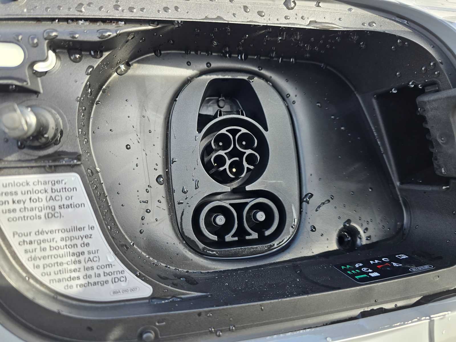 2025 Audi Q4 e-tron Premium Plus