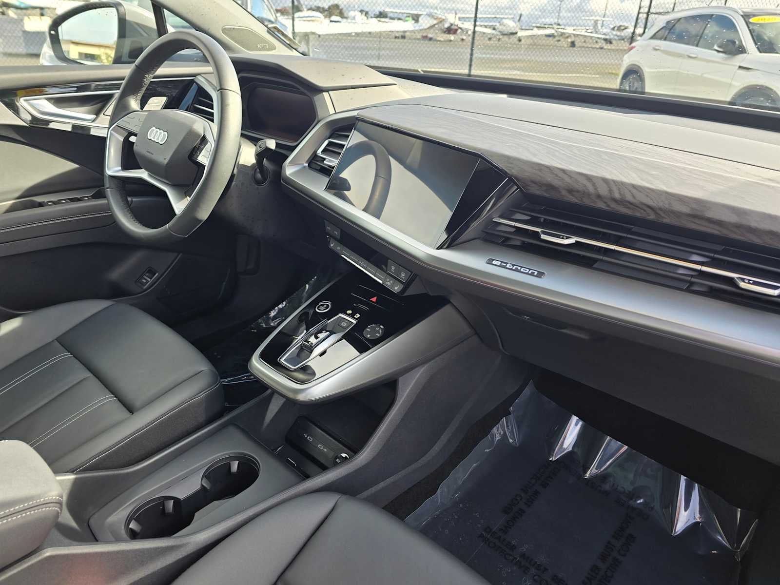 2025 Audi Q4 e-tron Premium Plus