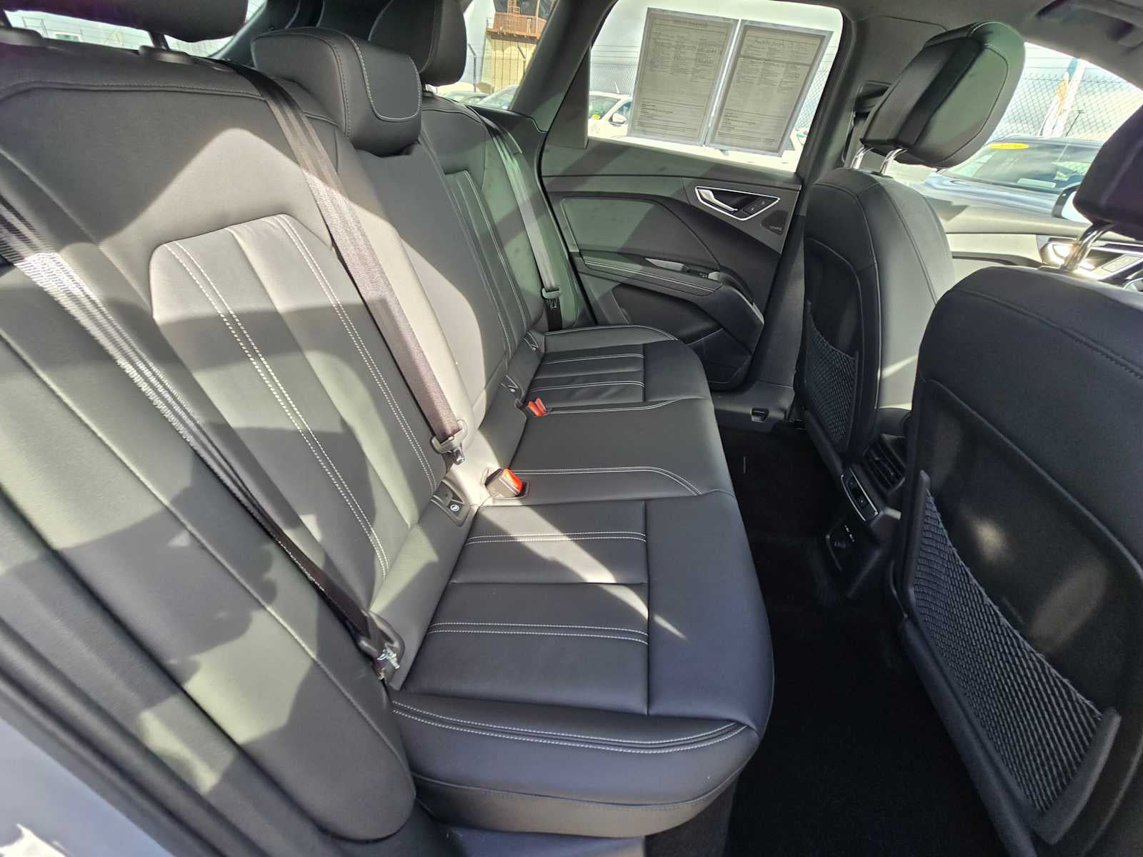 2025 Audi Q4 e-tron Premium Plus