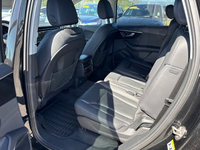 2023 Audi Q7 Premium Plus
