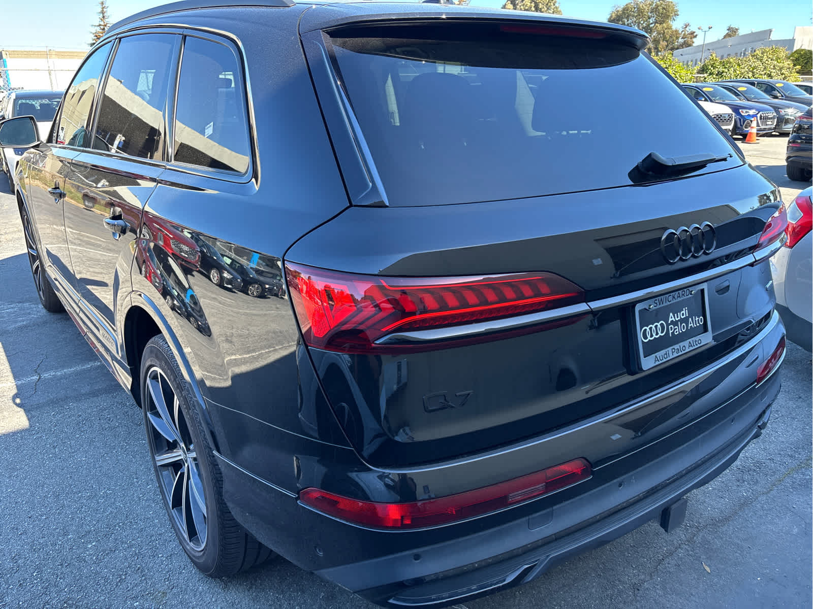 2023 Audi Q7 Premium Plus