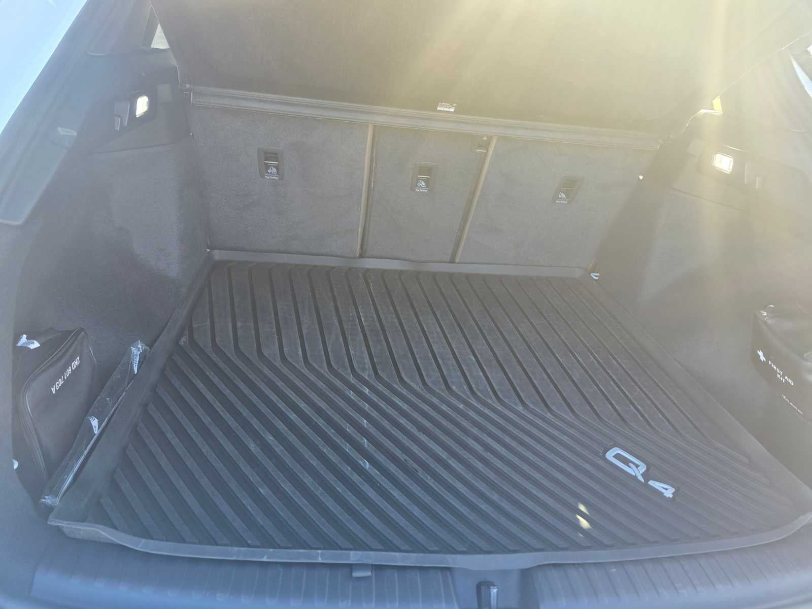 2024 Audi Q4 e-tron Prestige