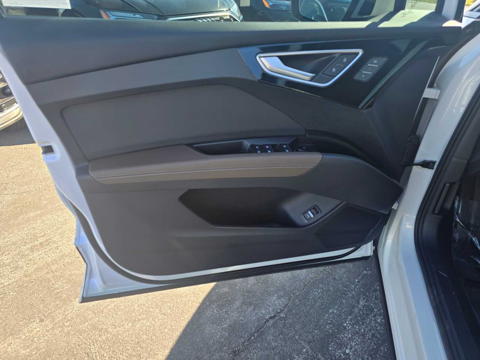 2024 Audi Q4 e-tron Prestige