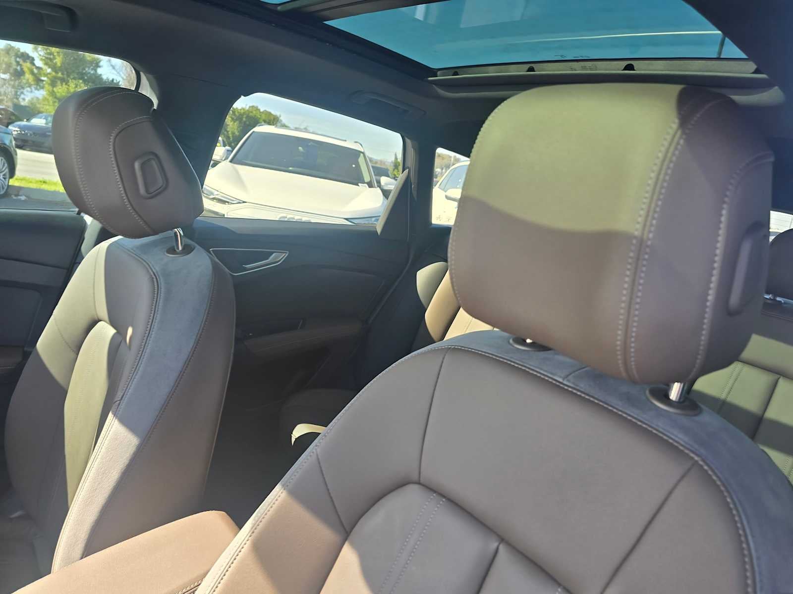 2024 Audi Q4 e-tron Prestige