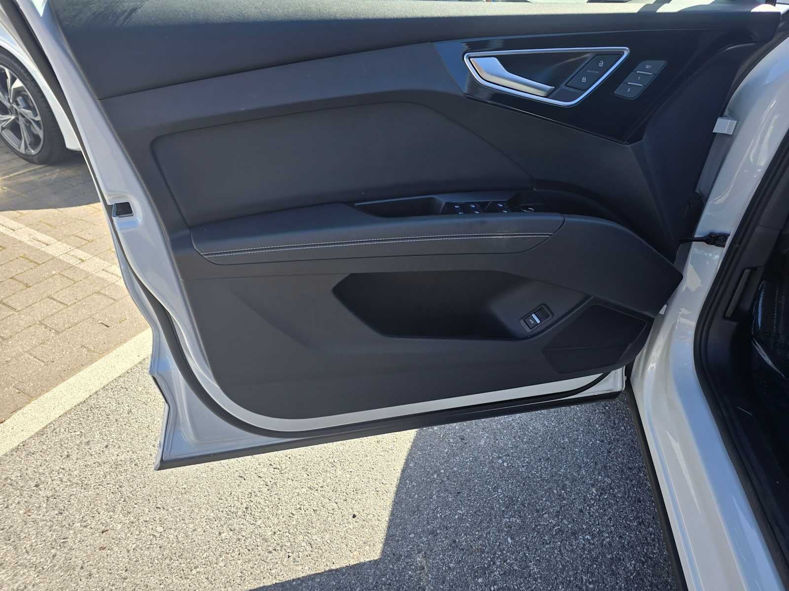 2024 Audi Q4 e-tron Prestige